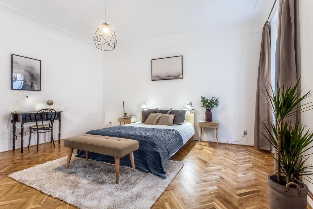 Apartmán Old Town 2 Bdr Apartment, Free Coffee