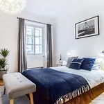 Old Town 2 Bdr Apartment, Free Coffee